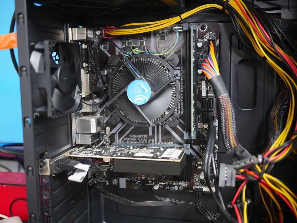 사무용 컴퓨터 i3-9100F 16GB GT730 PC 본체 이미지
