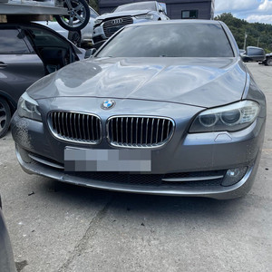BMW 520D F10 / 실내 or 전장 및 외장 부품 판매합니다 이미지