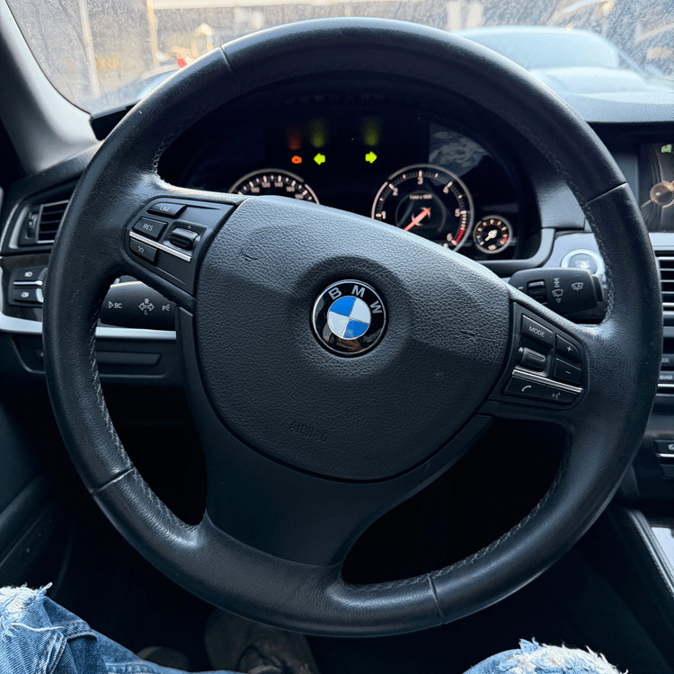 BMW 520D F10 / 실내 or 전장 및 외장 부품 판매합니다 이미지