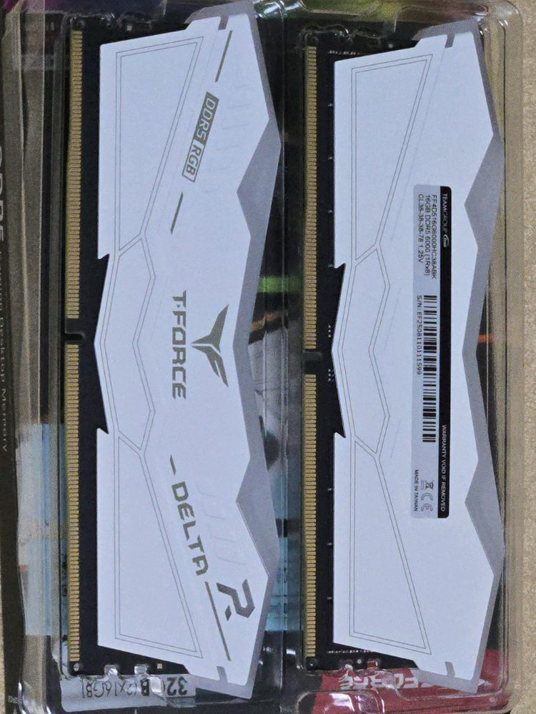 팀그룹 ddr5 6000 16 x 2 32gb 화이트 팔아요 cl38 6000 하이닉스칩 국내정품 이미지