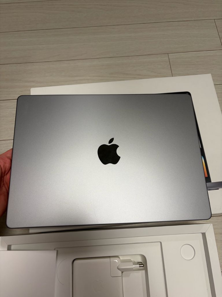 S급 ) 맥북 프로 M1 14인치 16gb 1tb 스그 배터리 100 이미지