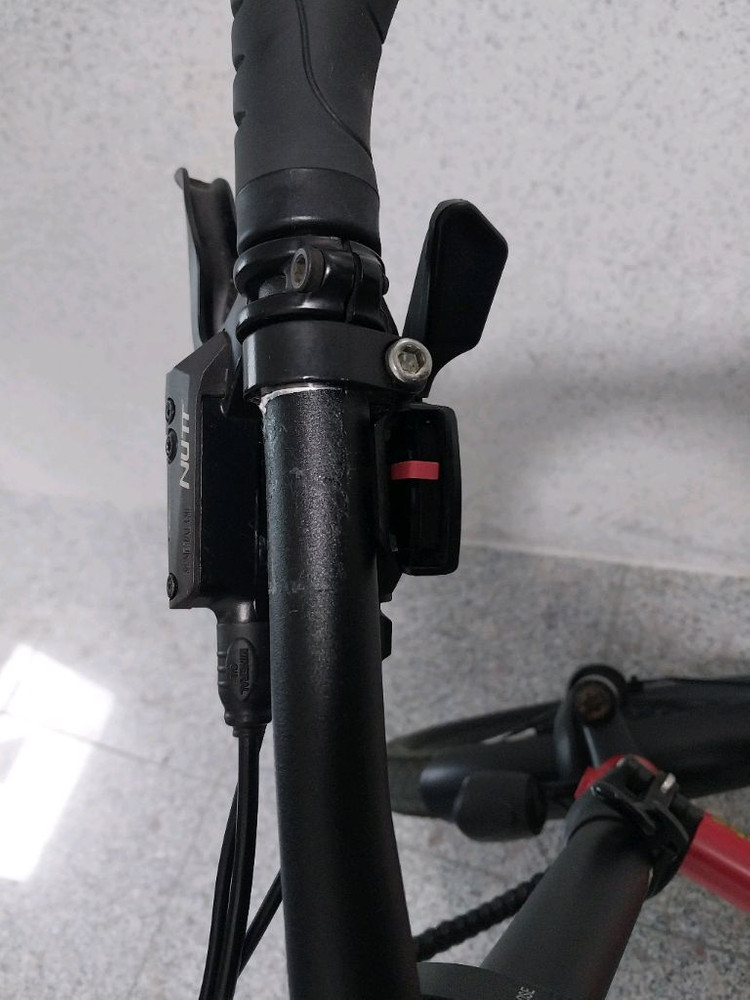 퀄리 Q MAX 전기자전거 이미지