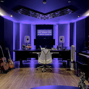 제네렉 8351b 화이트 + glm kit + genelec 전용 스탠드 이미지