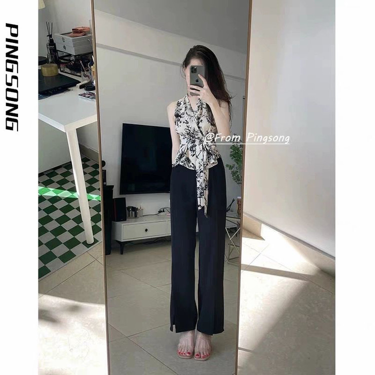 플라워 패턴 민소매 블라우스 홀터넥 이미지