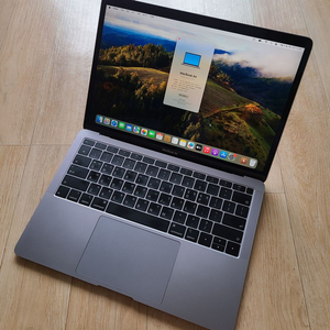 부산 맥북에어 2018 i5 배터리96% 256GB 고급형 팝니다. 이미지