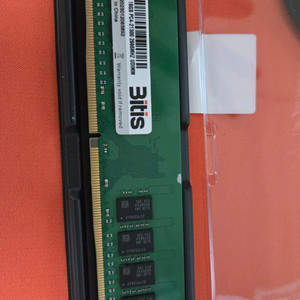 DDR4 16GB 메모리 이미지