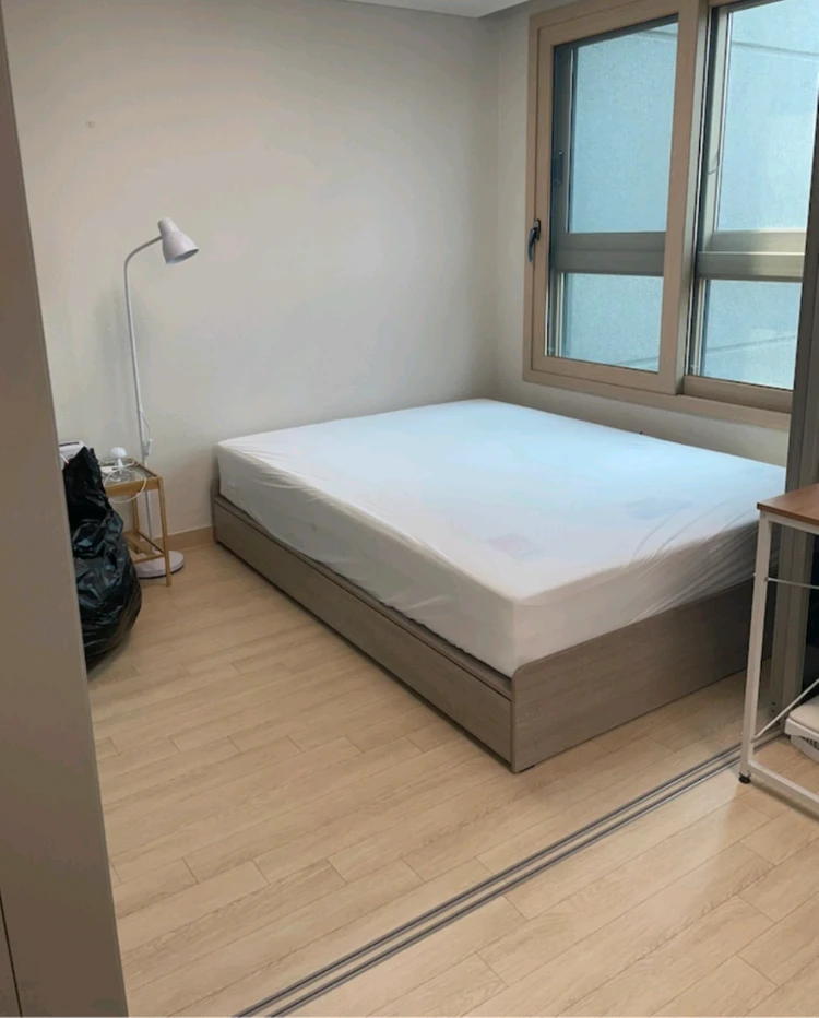 [최저가]왕수납 무헤드 원목 슈퍼싱글 퀸 매트리스 평상형 침대 이미지