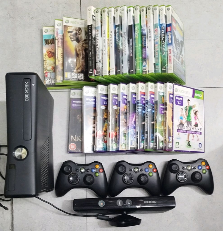 Xbox360 슬림, 키넥트, 패드3, 게임 26개 일괄 팝니다 이미지