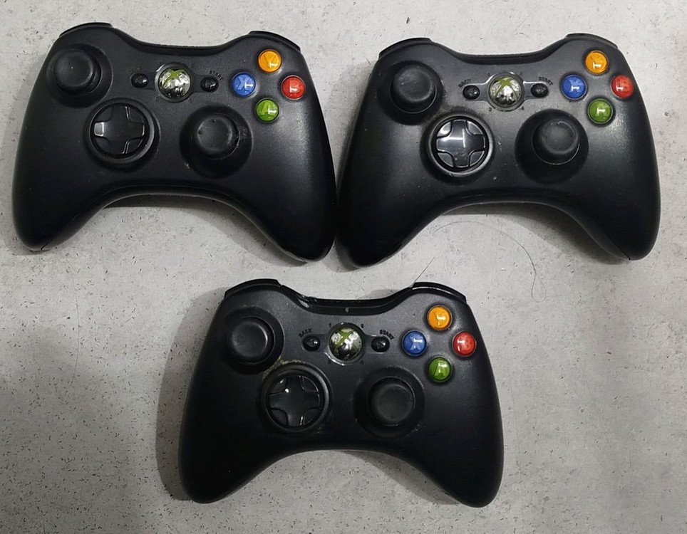 Xbox360 슬림, 키넥트, 패드3, 게임 26개 일괄 팝니다 이미지