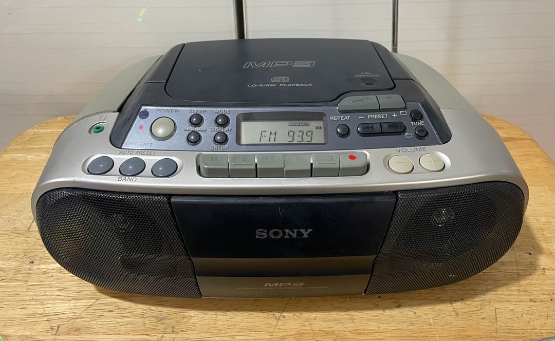 소니 Sony cd 플레이어 fm라디오 출력 좋아요 220v 정상작동 영상있음 이미지