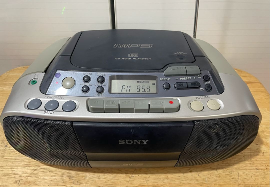 소니 Sony cd 플레이어 fm라디오 출력 좋아요 220v 정상작동 영상있음 이미지