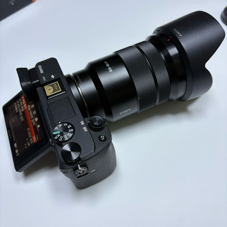 소니 A6400 (18-105) 이미지