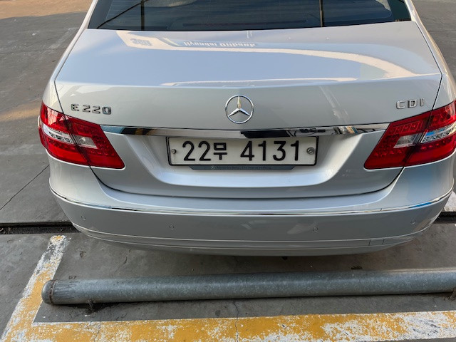 중형 세단 디젤 이미지