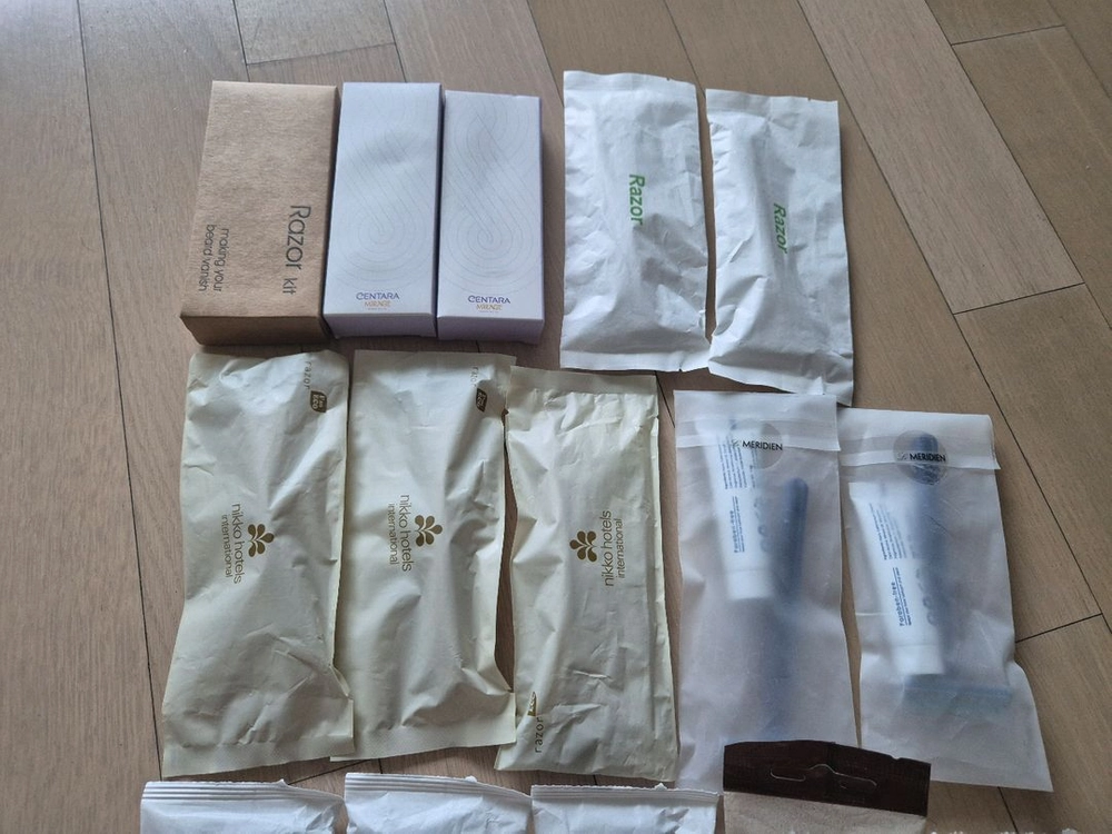 여행용 면도기 세트 25개 이미지