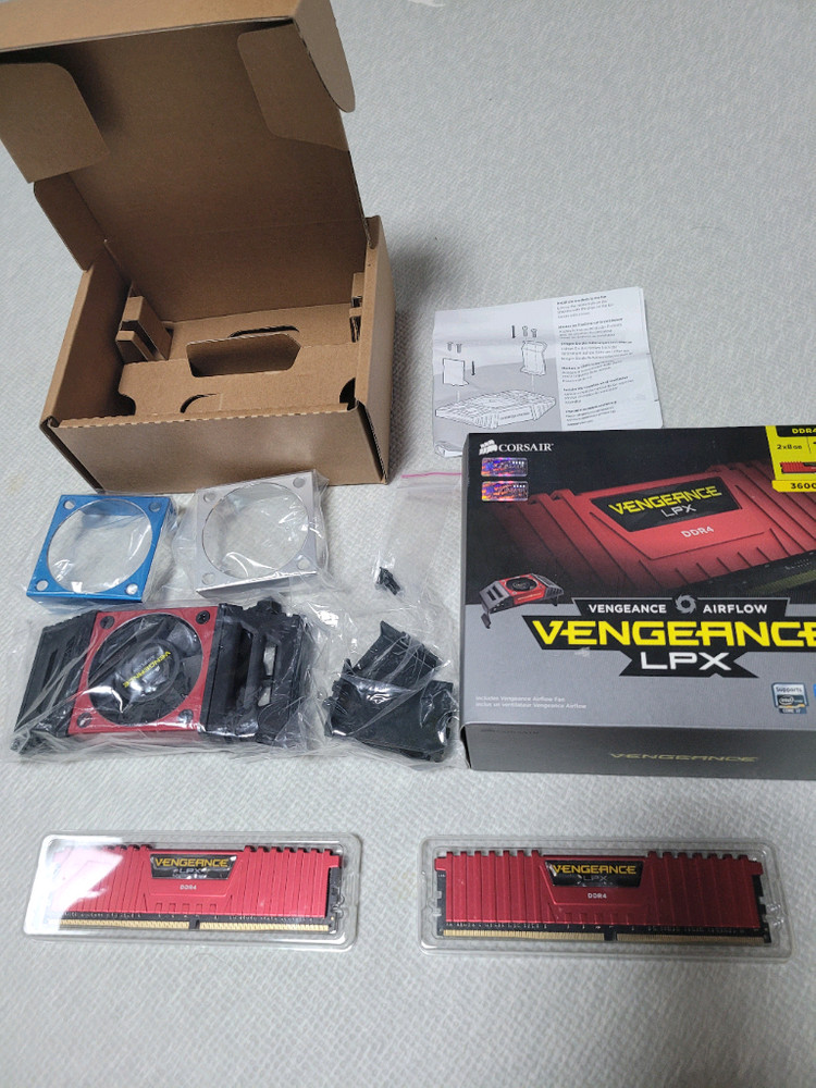 DDR4 16GB 3600MHz (8x2) 이미지