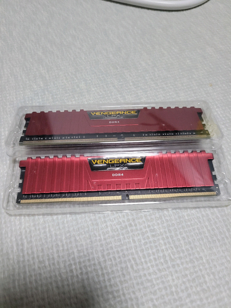 DDR4 16GB 3600MHz (8x2) 이미지