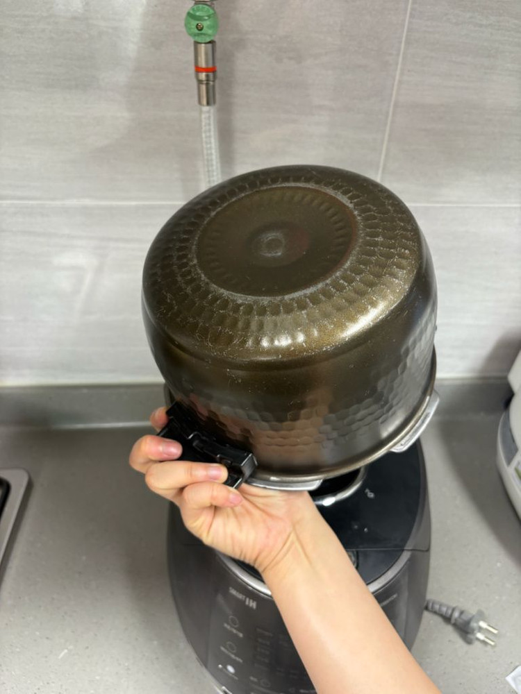 쿠쿠 6인용 압력밥솥 이미지
