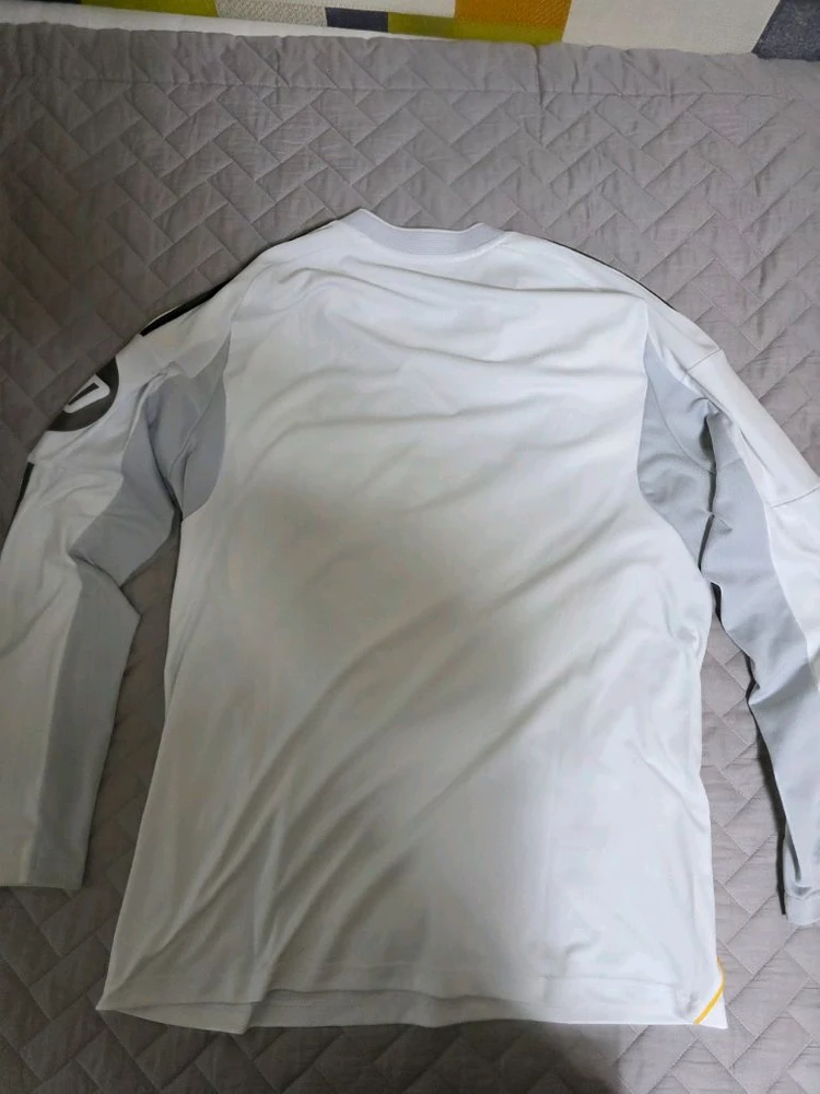 레알25-26 홈 긴팔 레플 상의국내Xl 하의 국내L스타킹L 이미지