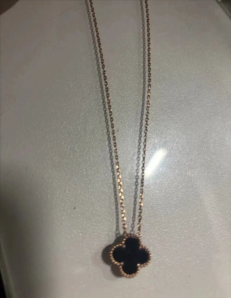 반클리프 아펠 빈티지 알함브라 오닉스 펜던트 18k 이미지