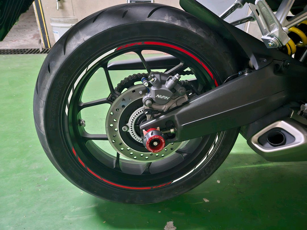 혼다 cbr650r 2100키로 팝니다 이미지