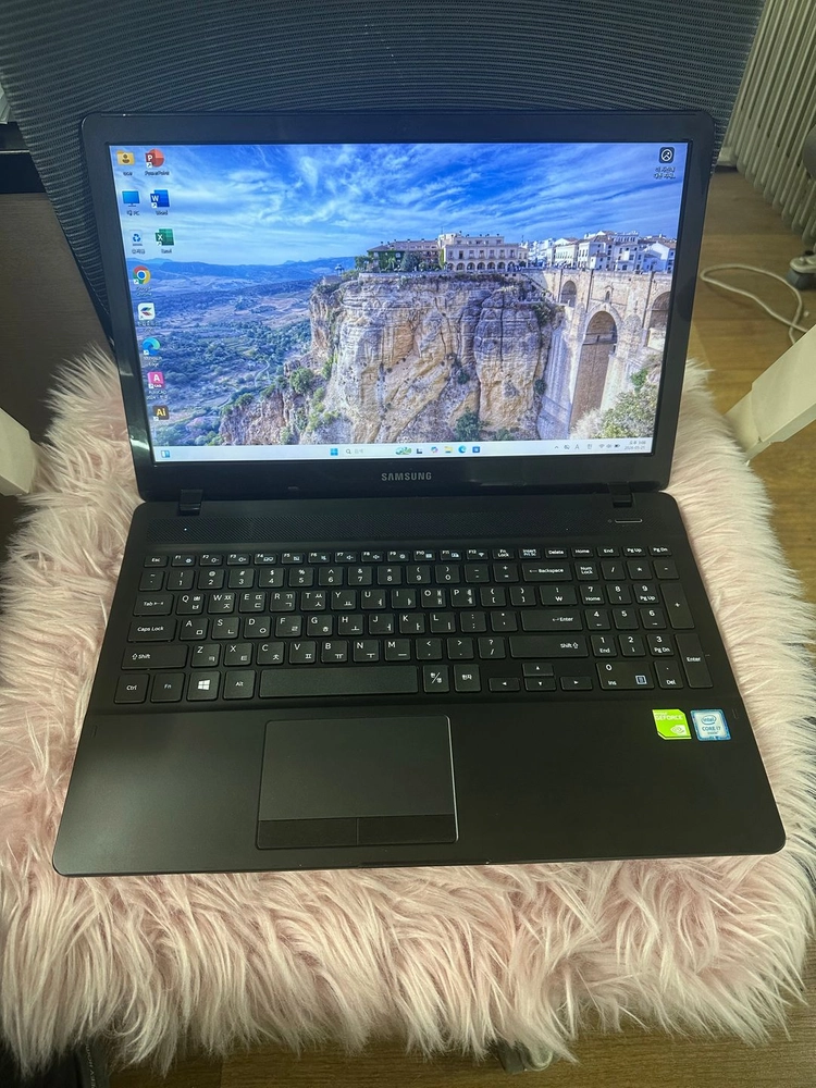 삼성전자 노트북 NT371B5M 인텔 i7 램8G SSD250G 윈11 이미지