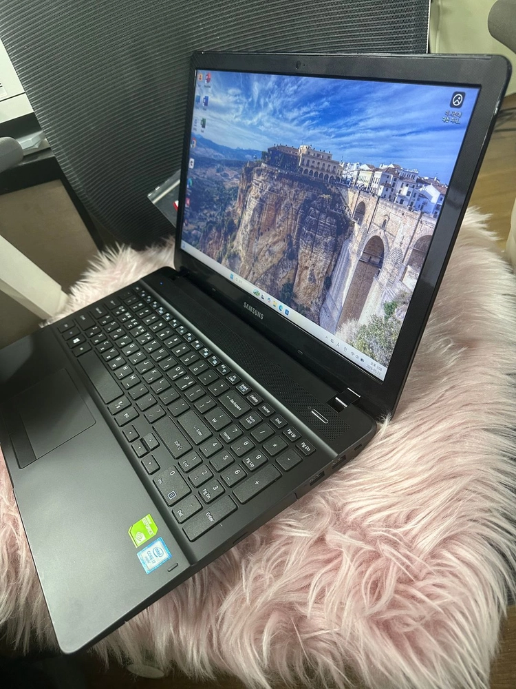 삼성전자 노트북 NT371B5M 인텔 i7 램8G SSD250G 윈11 이미지