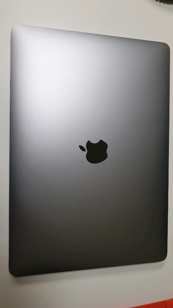 Apple MacBook Pro 13인치 M1 16GB 512GB 이미지