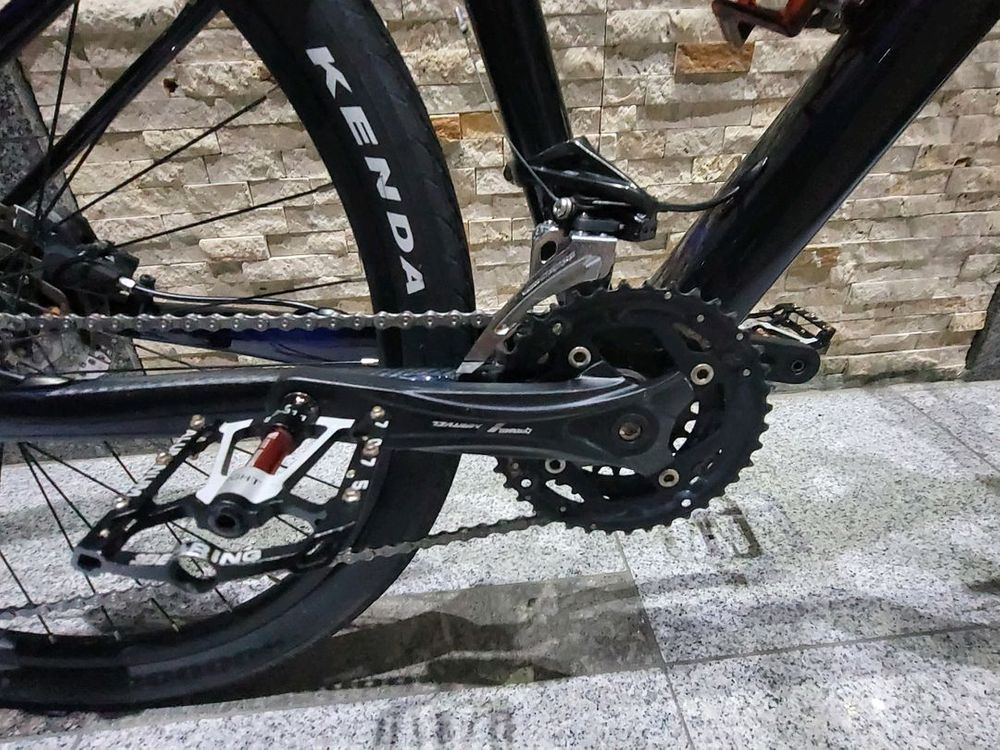 풀카본 MTB 자전거 이미지