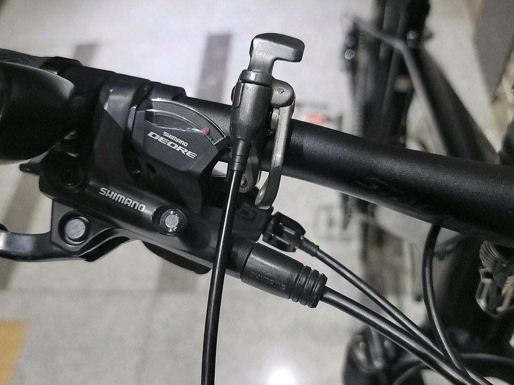 풀카본 MTB 자전거 이미지