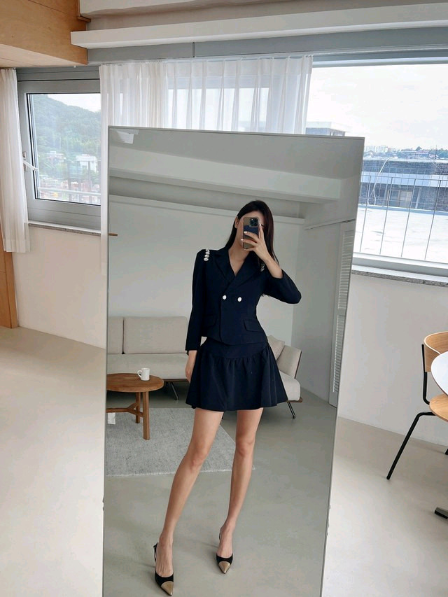제이지쇼룸 엉넬 블링 큐빅 자켓 스커트 투피스 이미지