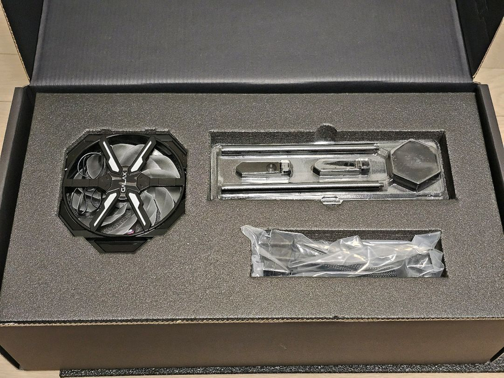 [풀박스] 갤럭시 RTX 4080 SUPER SG OC 판매합니다 이미지