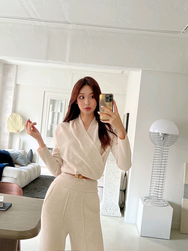 제이지쇼룸 엉넬 캐시미어100 니트셋업(크림)새상품 이미지