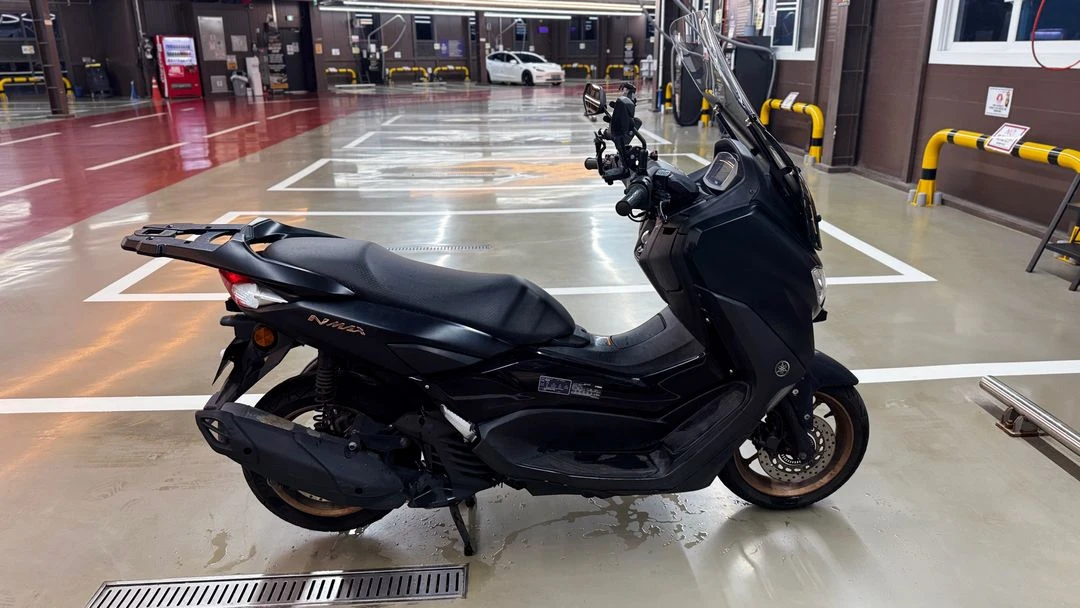 [까치울역 직거래] NMAX 125 22년식 (49,2xx km) 관리 최상, 판매합니다. 이미지
