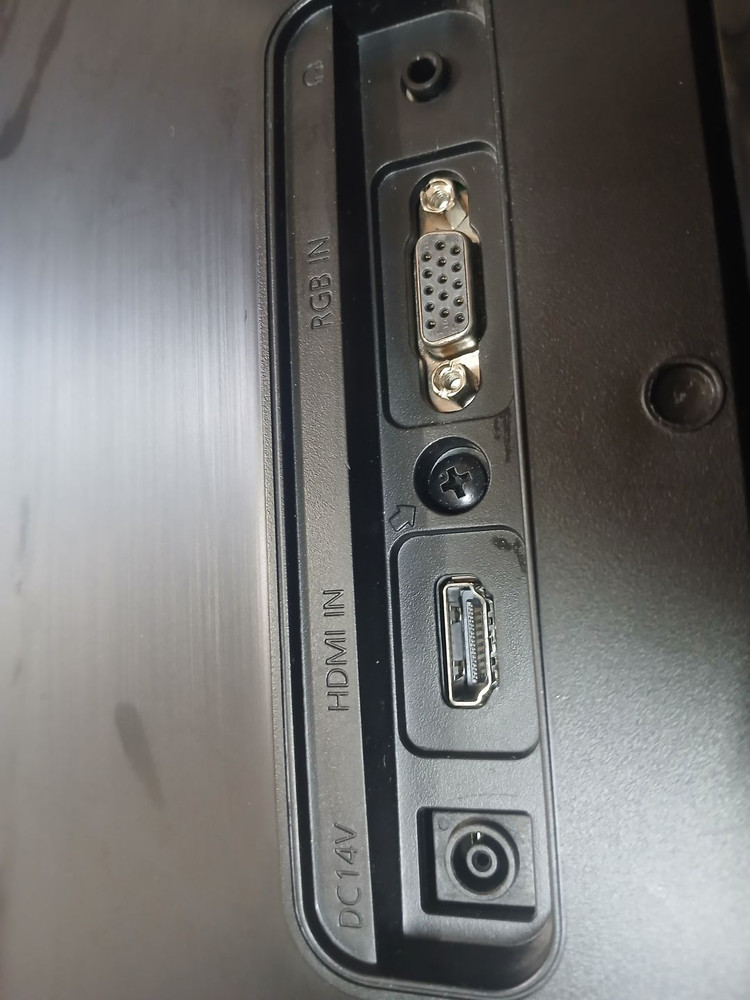 삼성 23인치 풀HD LED 모니터 HDMI케이블 모델 이미지