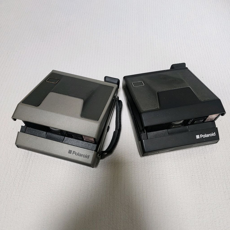 폴라로이드 스펙트라 즉석카메라 2대 장식용 이미지