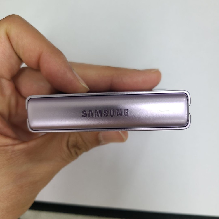 .갤럭시 Z플립3 라벤더 256GB KT 무잔상 A급 046352 이미지