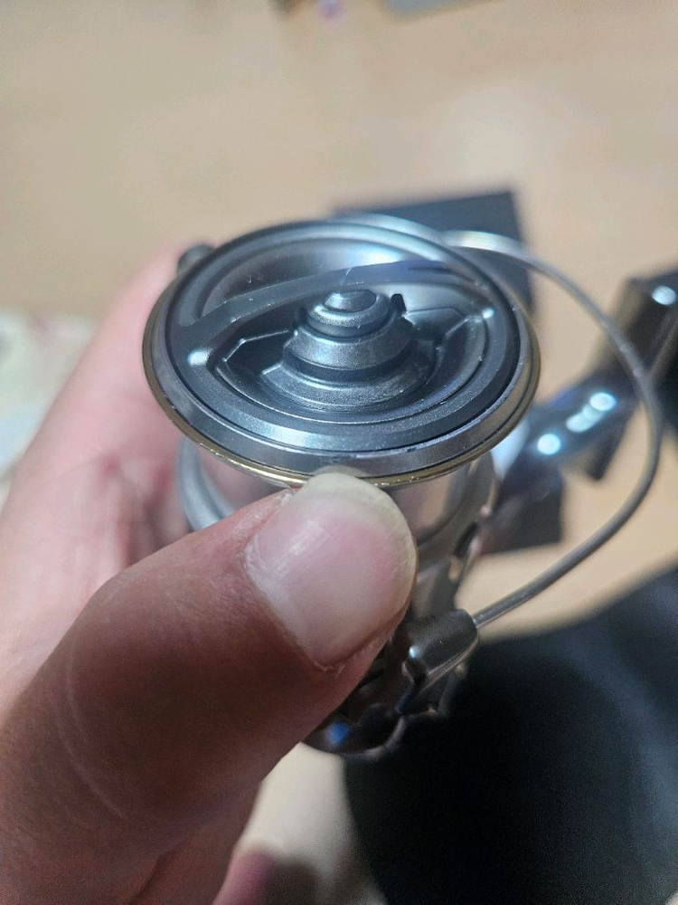 시마노 19 스텔라 C3000 SDH 릴 이미지