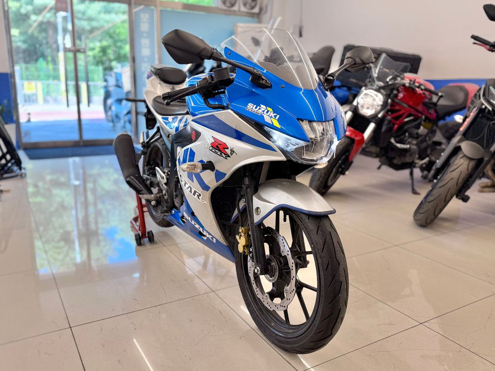 21년식 GSXR125 / 35,XXXkm / 차량판매합니다:) 이미지