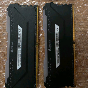 커세어 벤젠스 ddr4 16gb 2개팜(3200 16-18-18-36) 이미지