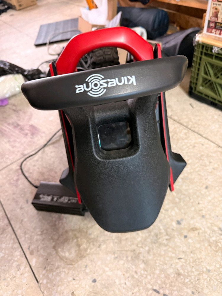 킹송 S22 2200Wh 126V 서스펜션 전동외발휠 이미지
