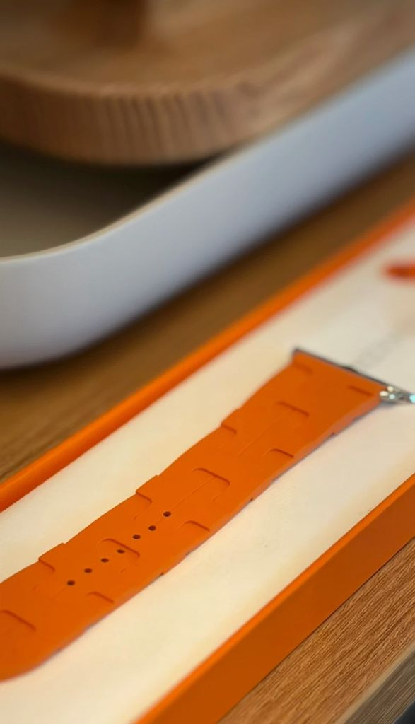 에르메스 애플워치 킬림 스트랩 디플로이먼트 버클 오랑쥬 46mm 이미지