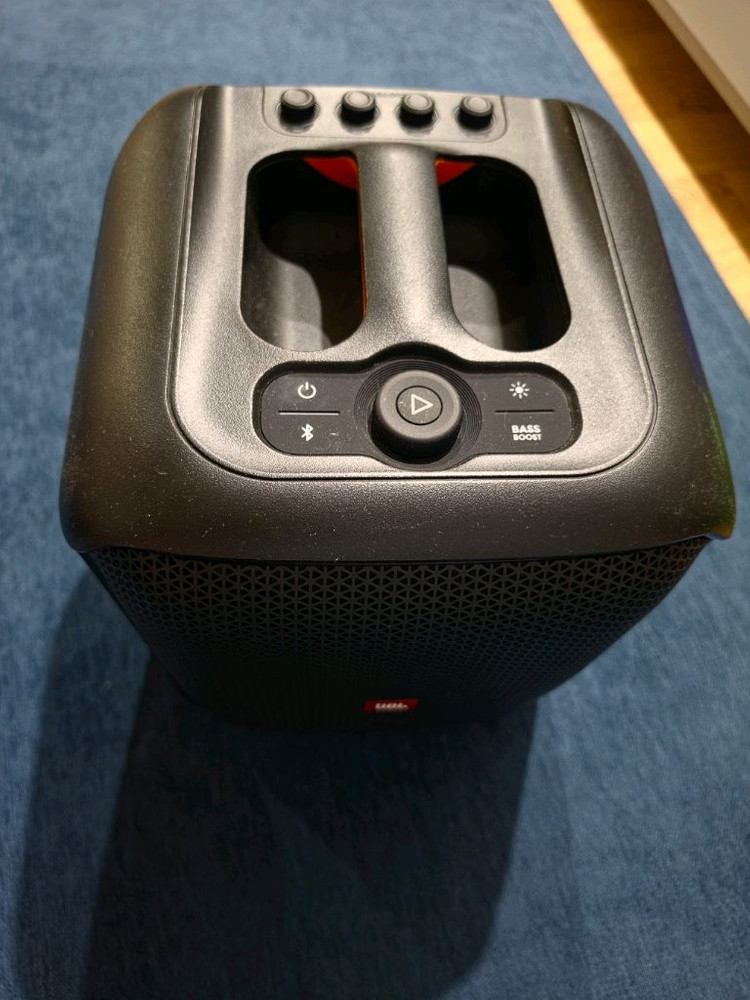 JBL 파티박스 앙코르 버스킹 블루투스스피커 이미지