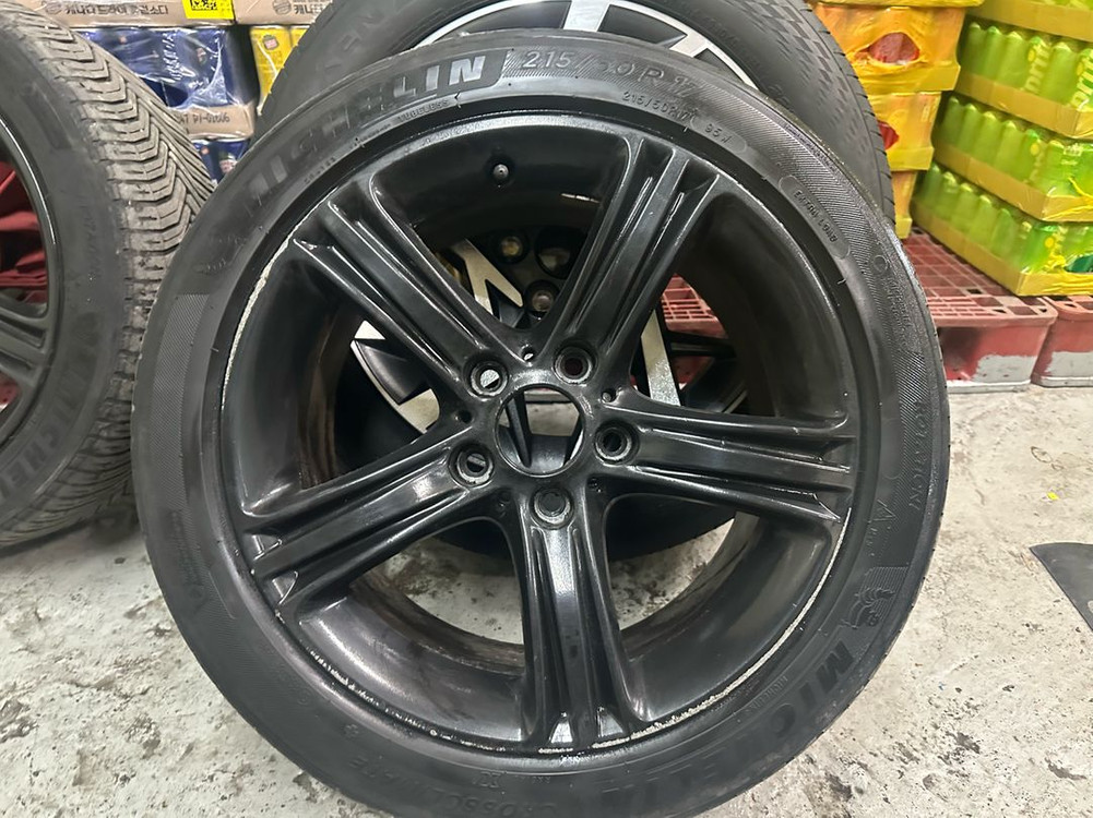 포터2용 bmw 정품 17인치 휠타이어 판매 합니다 이미지