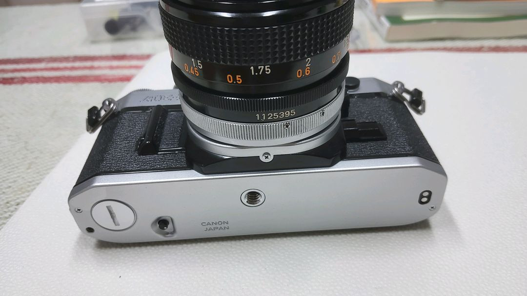 캐논ae-1 필름카메라 + 50mm 렌즈 세트 이미지