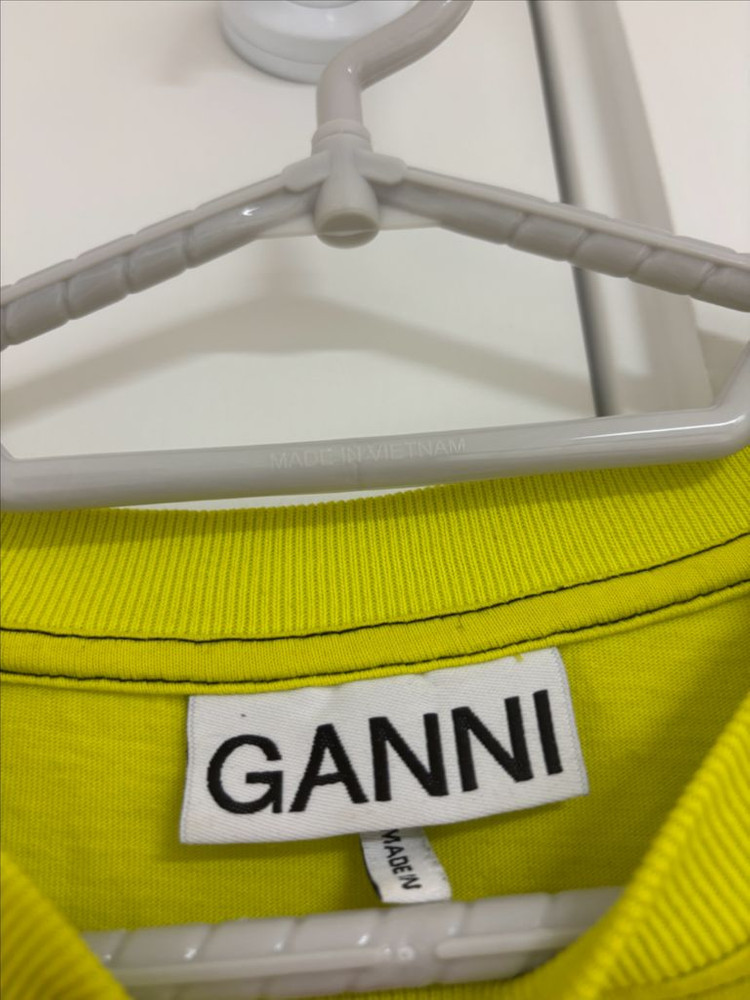[백화점판] 가니(GANNI) 가니월드 크롭 긴팔티 이미지