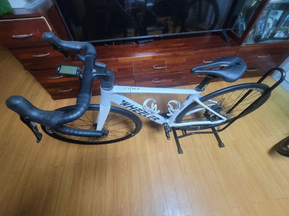 흴러 로드 자전거시마노105 12단 이미지
