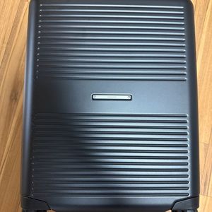 로우로우 캐리어 R TRUNK LITE 20인치 1회사용 이미지