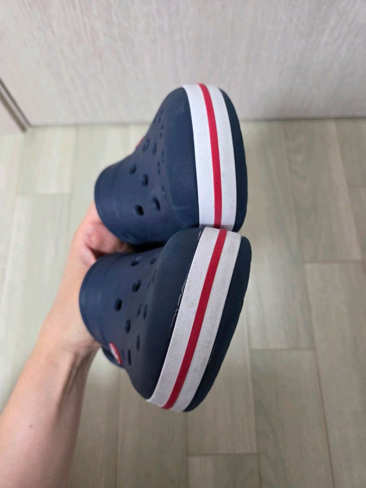 크록스키즈 J2 이미지