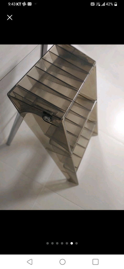 투명 아크릴 3단 사다리 장식 선반 이미지