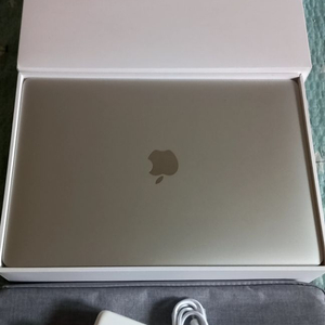 맥북에어 M1 13인치 2020 8GB/256GB 이미지
